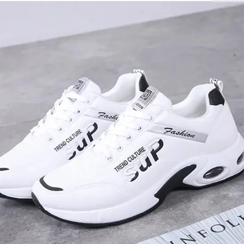 Indoor Height Increase Trendy Men's Anti Slip and Anti Odor Running Shoes with Leather Surface and Waterproof Men's Shoes Hombre